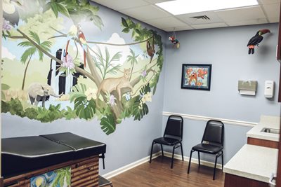 Monroe-Pediatrics-Patient-Room-1.JPG